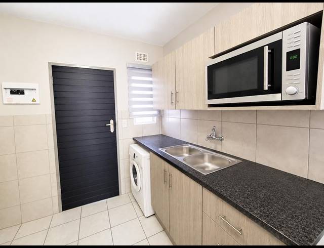 2 BEDROOM APARTMENT FOR SALE IN HEUWELOORD